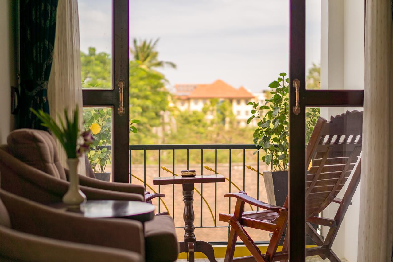 Beyond Yangon Inn Siem Reap Bagian luar foto