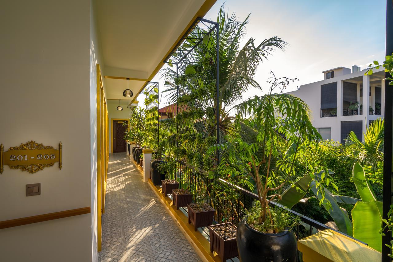 Beyond Yangon Inn Siem Reap Bagian luar foto