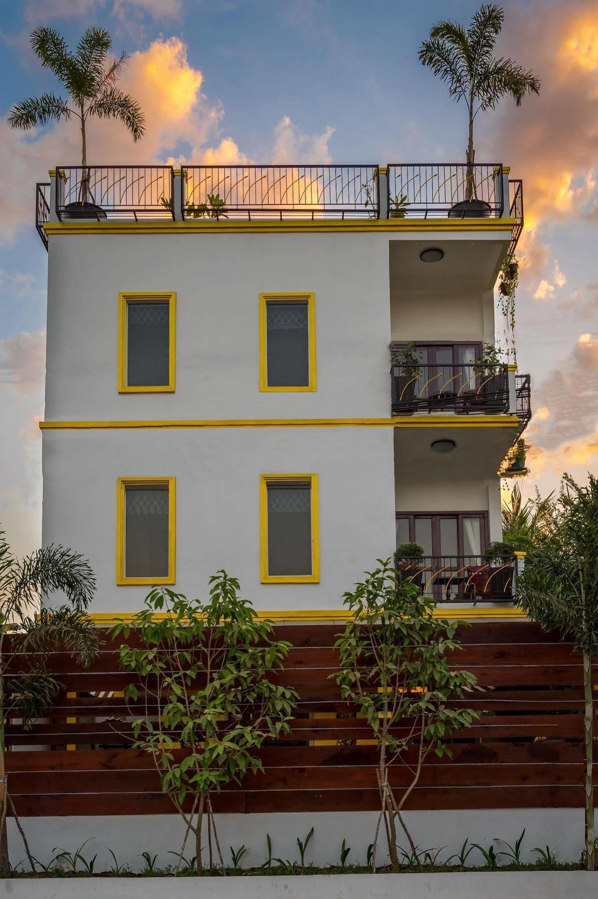 Beyond Yangon Inn Siem Reap Bagian luar foto