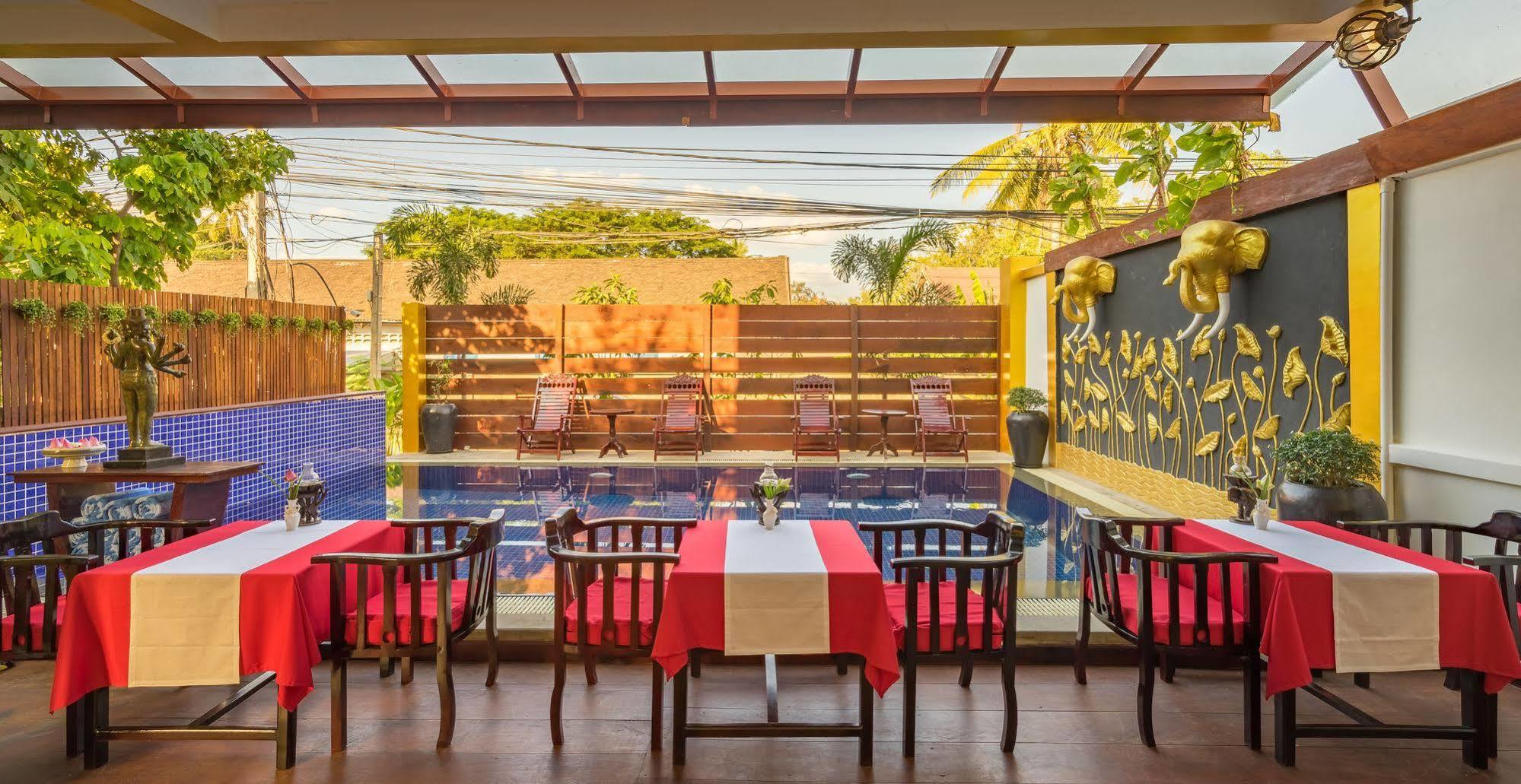 Beyond Yangon Inn Siem Reap Bagian luar foto