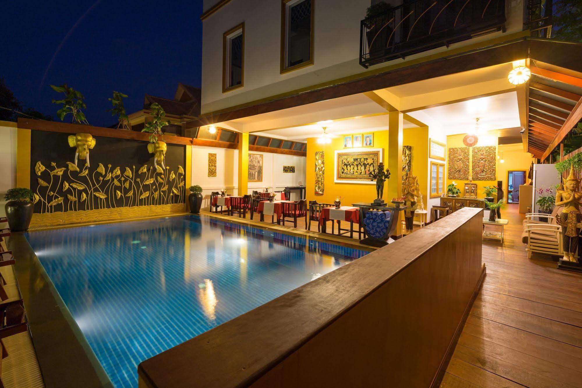 Beyond Yangon Inn Siem Reap Bagian luar foto