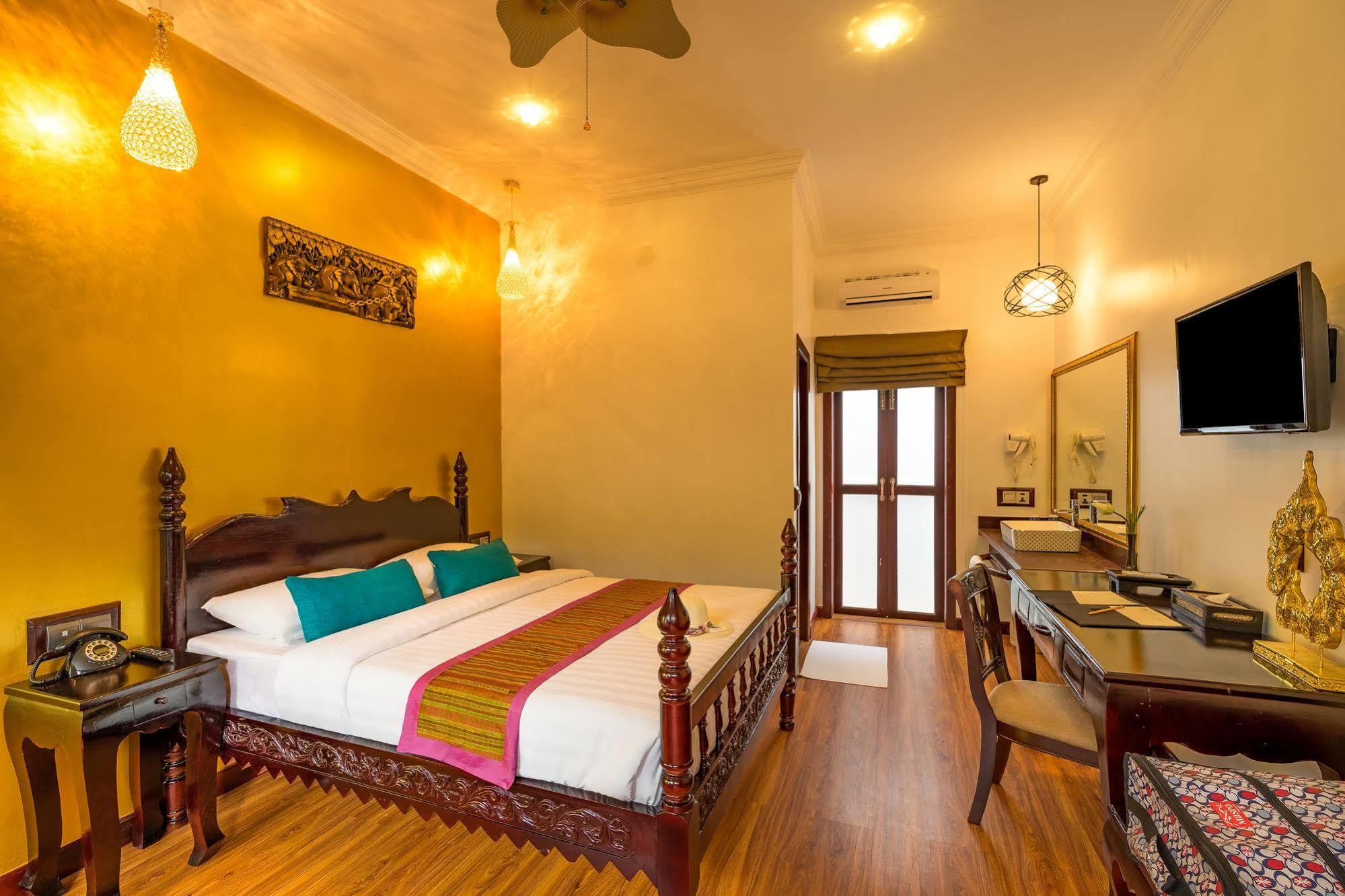 Beyond Yangon Inn Siem Reap Bagian luar foto