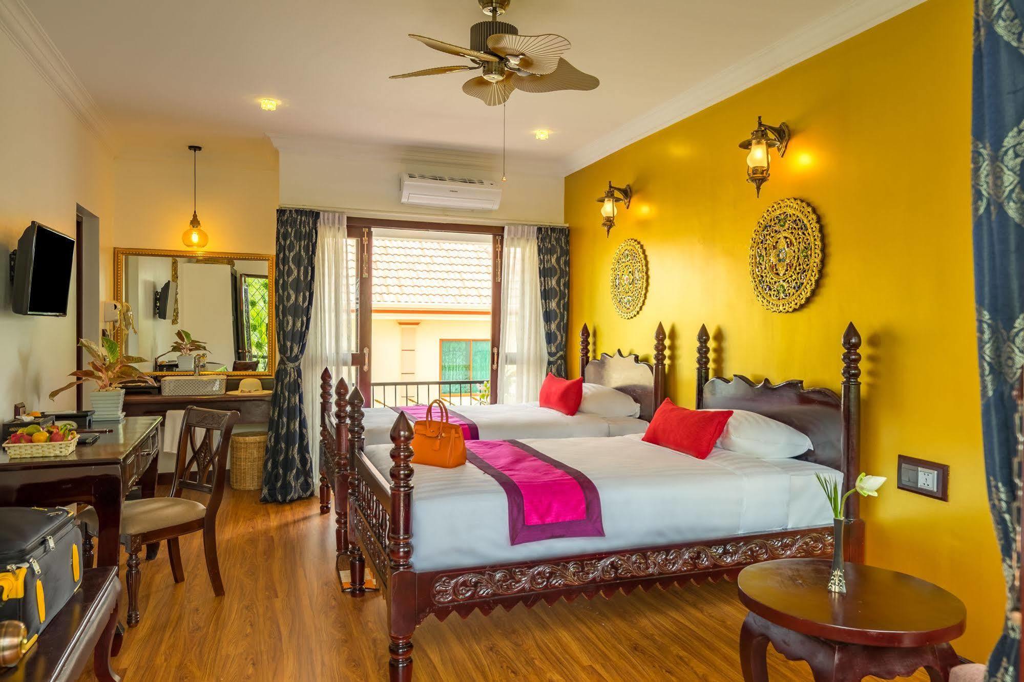 Beyond Yangon Inn Siem Reap Bagian luar foto