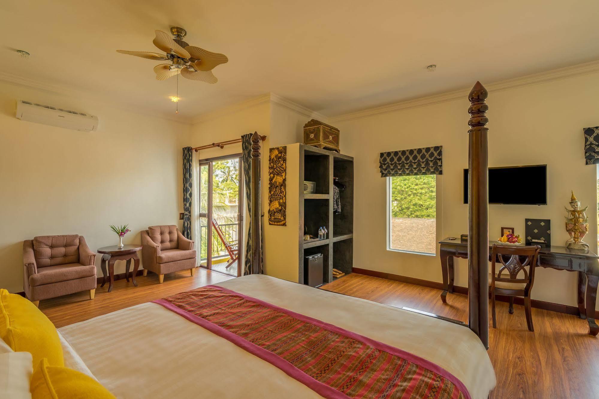 Beyond Yangon Inn Siem Reap Bagian luar foto
