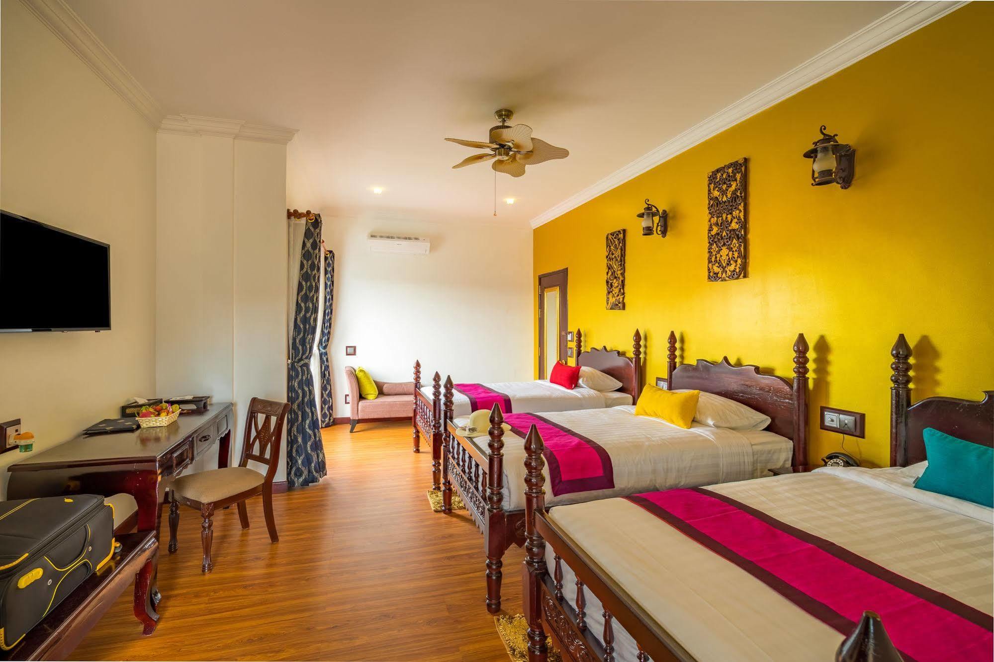 Beyond Yangon Inn Siem Reap Bagian luar foto