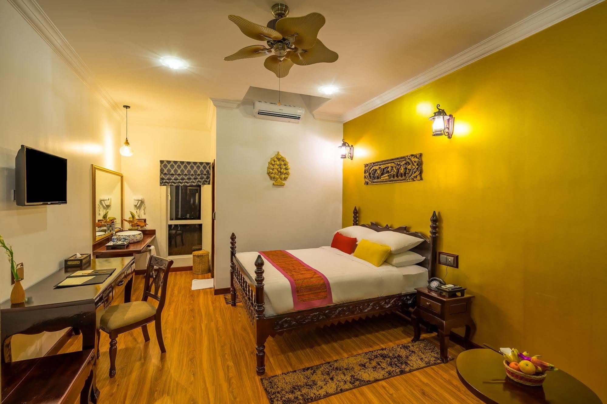 Beyond Yangon Inn Siem Reap Bagian luar foto